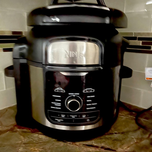 The Ninja® Foodi™ Deluxe—the deluxe pressure cooke - Picture 1 of 3